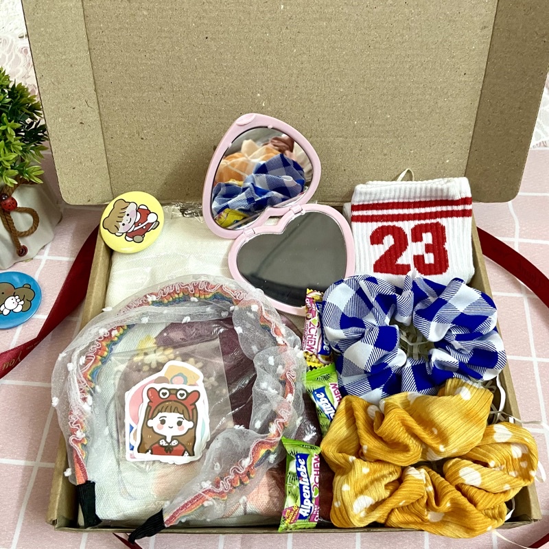Combo quà tặng kute cho bạn gái vào các dịp lễ full hộp