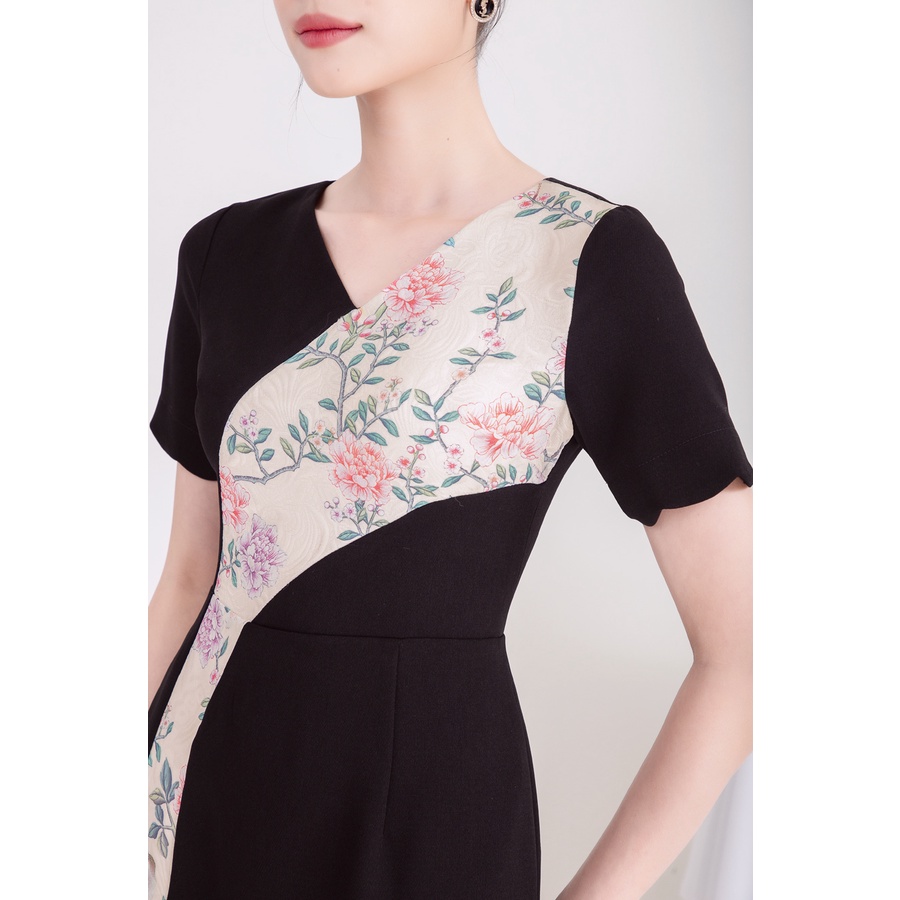 Đầm dáng suông cổ tròn phối hoa 3934 GUCO Đen