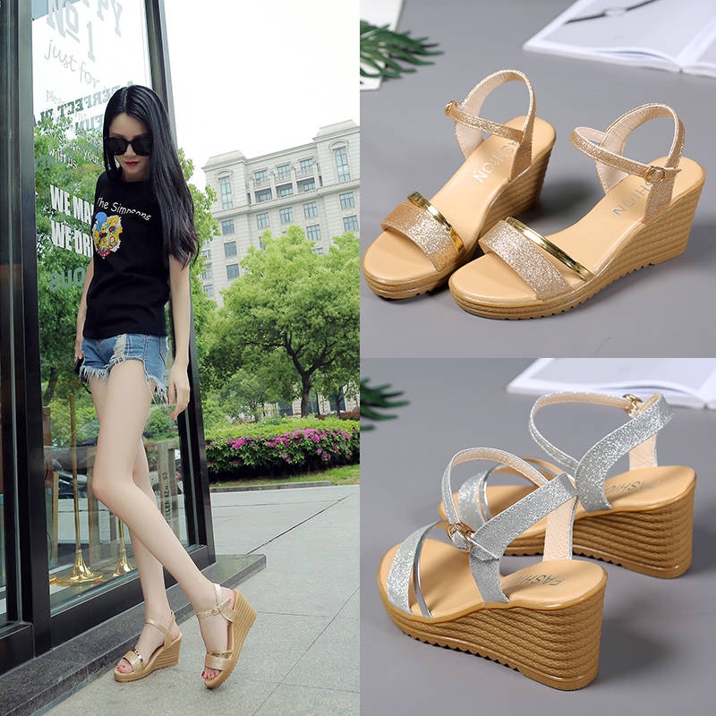 Dép nữ đế cao giày dép nâng cao theo thời trang nền dày