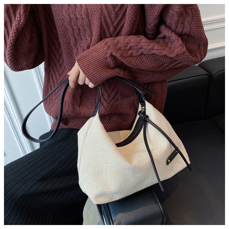 Az Túi Đeo Chéo Canvas Kết Cấu Nâng Cao Hợp Thời Trang Và Thời Trang Niche Thiết Kế Niche