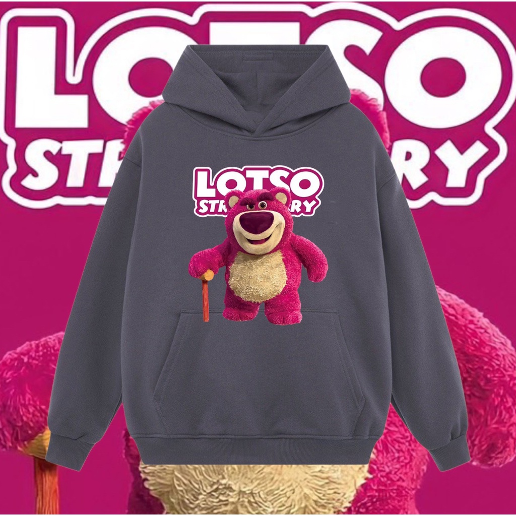 Áo Hoodie Gấu Dâu Lotso chống gậy - chất nỉ bông Hàn, dáng rộng, nam nữ đều mặc được (Unisex) | BigBuy360 - bigbuy360.vn
