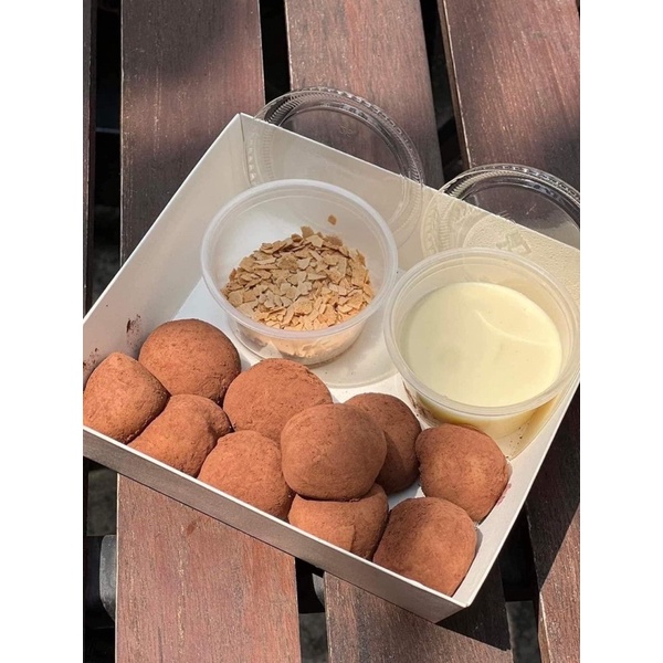 BÁNH  MOCHI  CHẤM  KEM  SỮA  HÓT MIX 3 VỊ