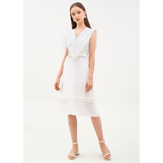[Mã WANR214 hoàn 15% tối đa 30k xu đơn 150k] Marc Fashion - Đầm bảng ren cổ tim nút bọc rút dây eo JH10721919