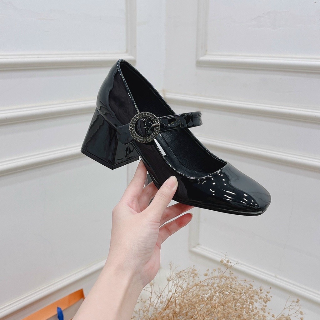 Giày zara gót vuông quai ngang khoá cài da bóng, gót 6cm