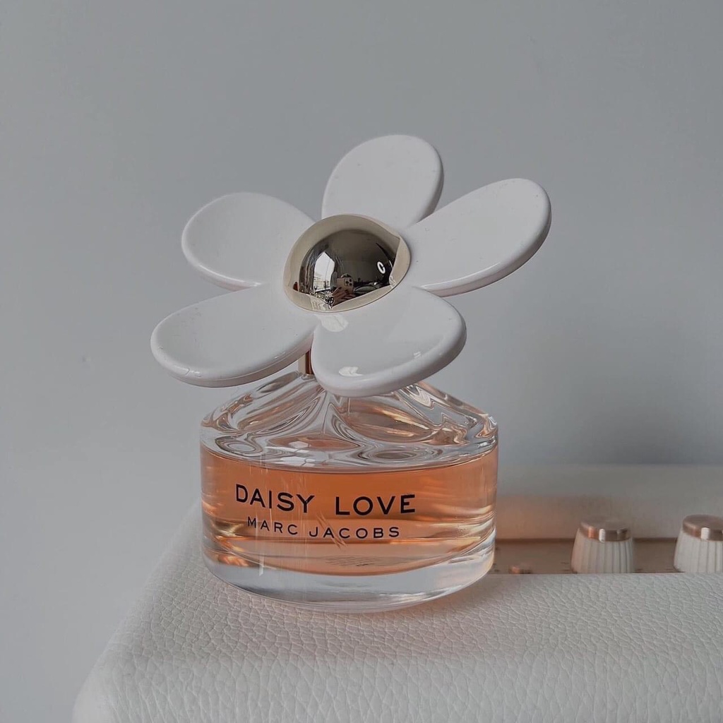 Nước hoa nữ Daisy Love hương thơm ngọt ngào, trẻ trung đầy tinh nghịch  10ml-20ml