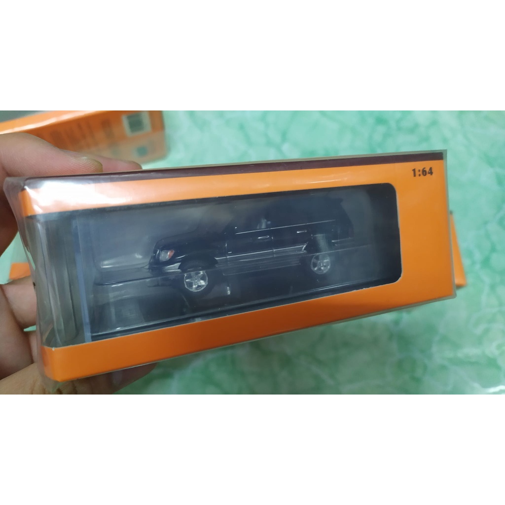 Mô hình ô tô Lexus LX470 1/64 GCD