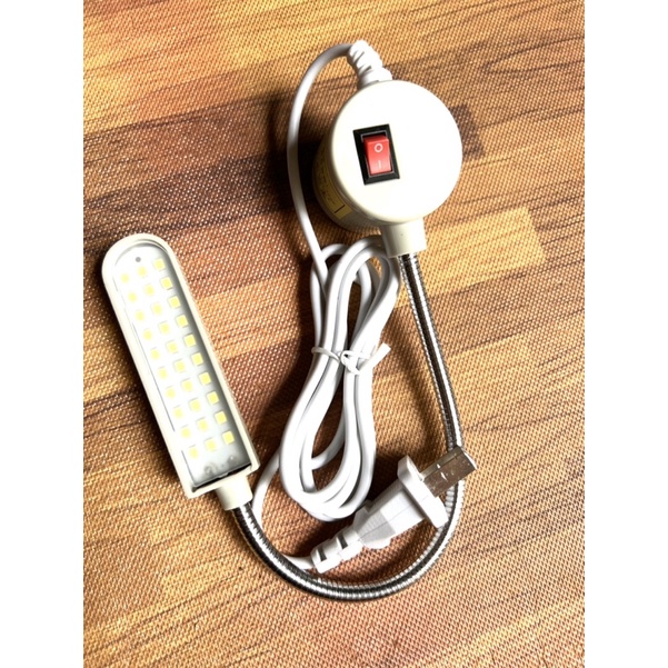 Đèn Led, đèn cần máy may siêu sáng, siêu tiện lợi dùng trong ngành may và để bàn văn phòng