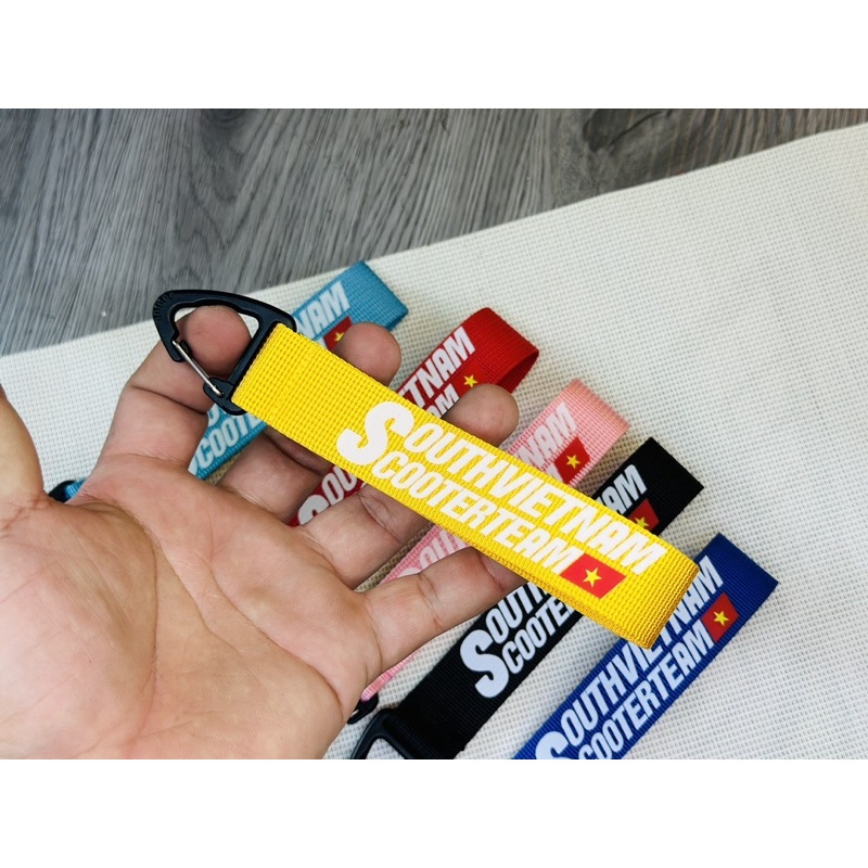 Móc khoá day SOUTH ViETNAM có nhiều màu sắc khác nhau