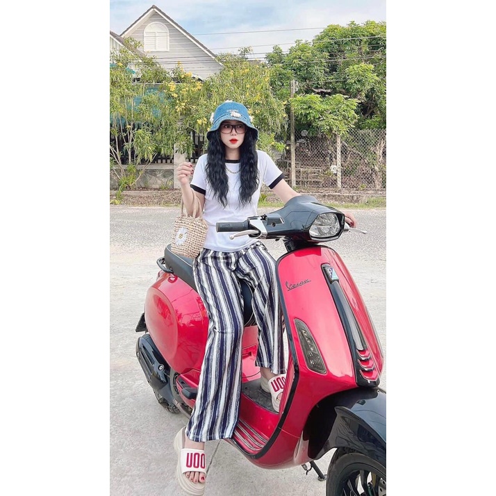 Set áo thun ngắn tay ôm body kèm quần ống rộng kẻ sọc chất thun co dãn mát mịn- set bộ đi chơi nữ dễ thương hàn quốc