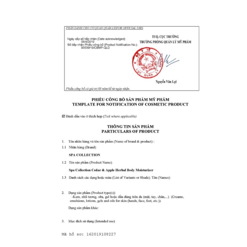 Sữa dưỡng ẩm Dâu tây & Trà xanh Spa Collection Wild Strawberry & Green Tea Body Moisturizer 250ml