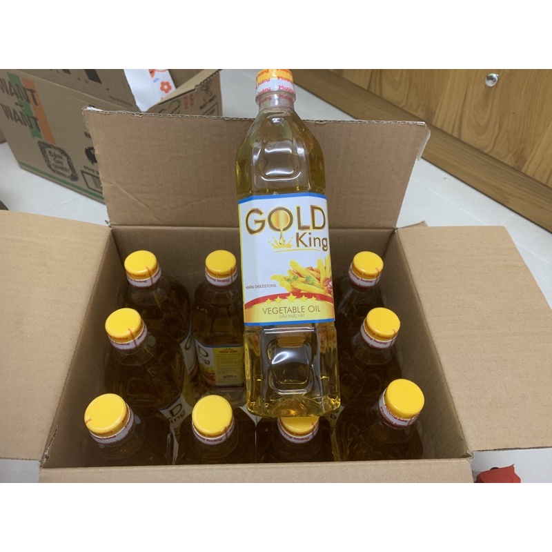 3 chaidầu ăn Gold king 900ml DATE XA