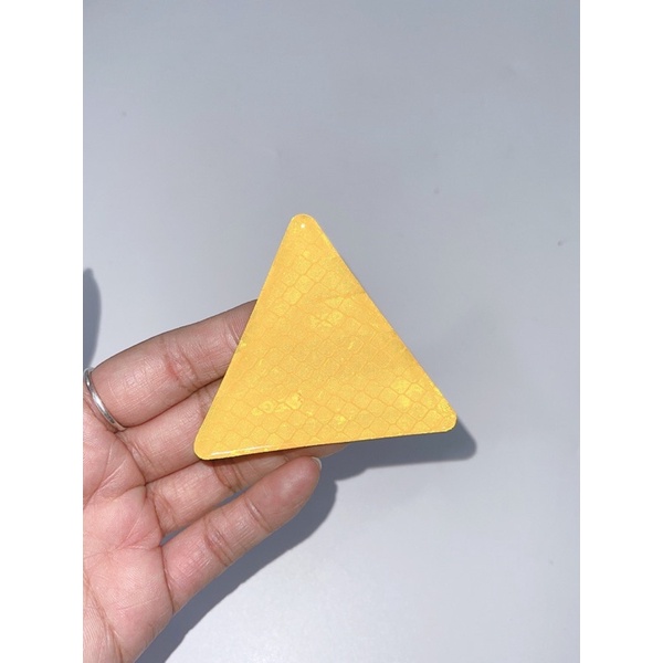Tem tam giác🔺 phản quang dán đuôi dè sau xe máy 7x6.1cm, tem có sẵn keo
