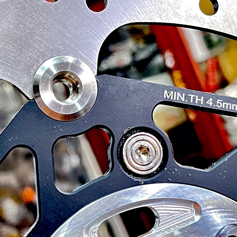 Điã thắng TQ6 ORO V4 267mm