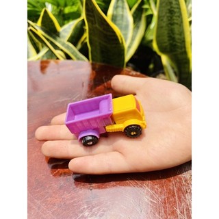 Xe ô tô biến hình rô-bốt siêu cute