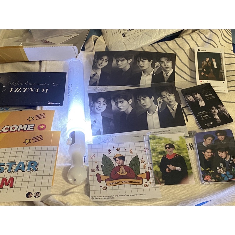 thẻ cứng poster F4 Thailand shooting star concert ở thành phố Hồ Chí Minh