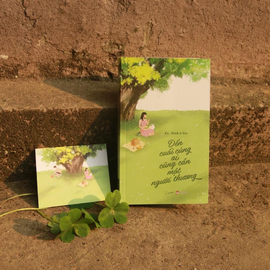 Sách - Đến Cuối Cùng Ai Cũng Cần Một Người Thương - AZVietNam