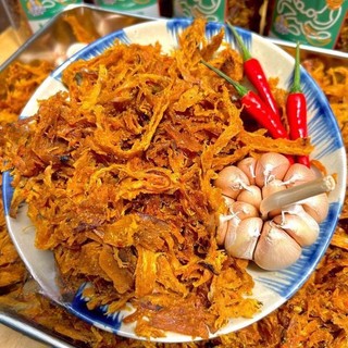 Khô mực xé sợi tẩm vị siêu cay lon pet 300g