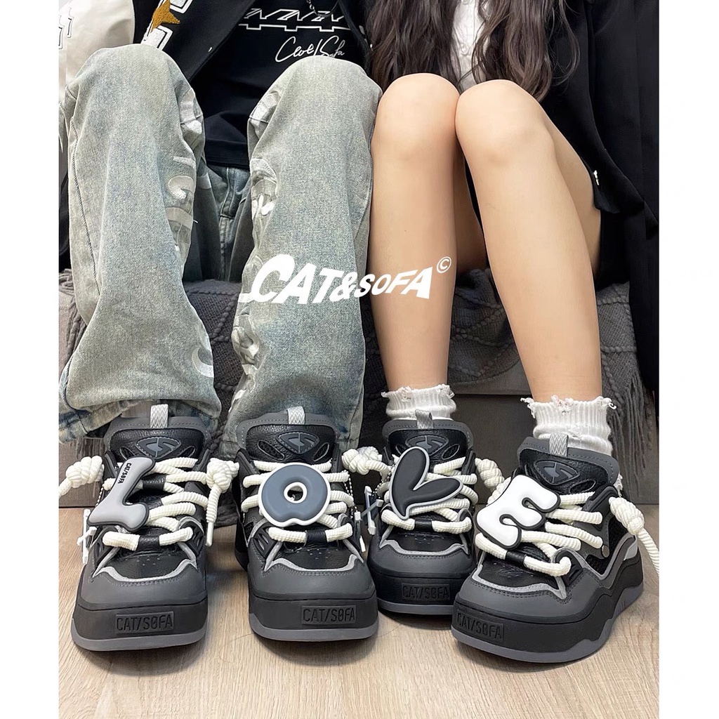CAT & SOFA - Giày kí tự LOVE đen chính hãng AC299