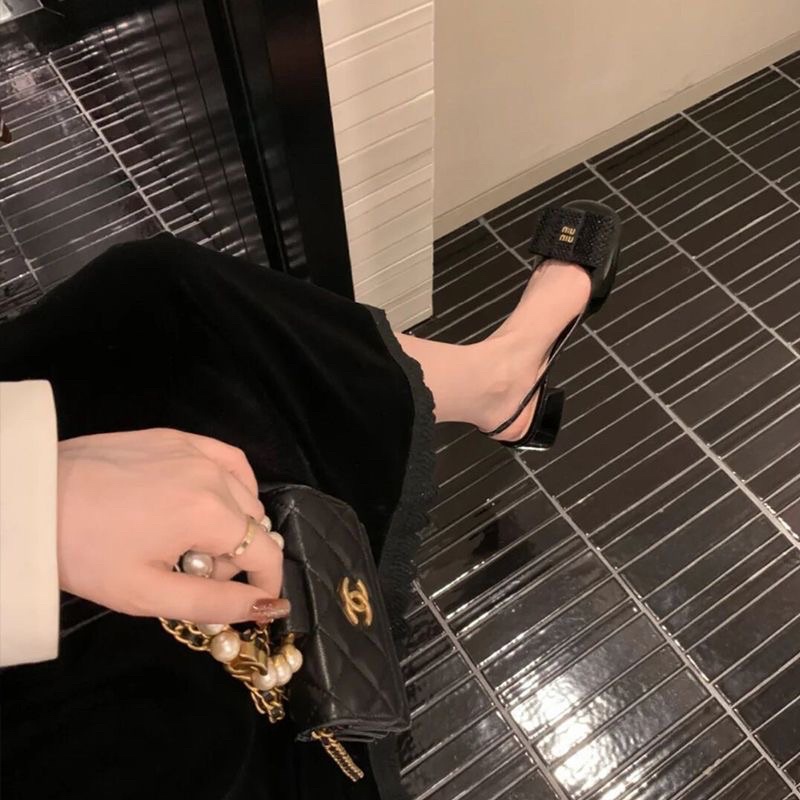 Xăng đan MinMin nữ mũi kín gót vuông cao đính nư phong cách retro Pháp cá tính G16