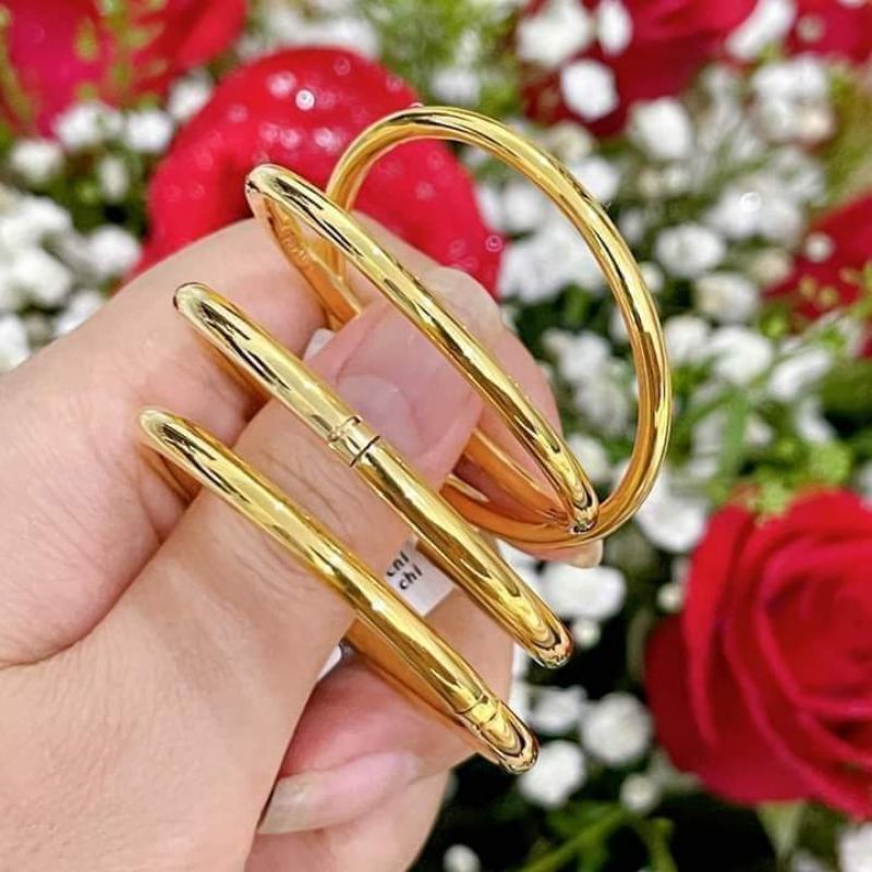 Vòng trơn có khóa lưỡi gà màu 24k (1chiếc)