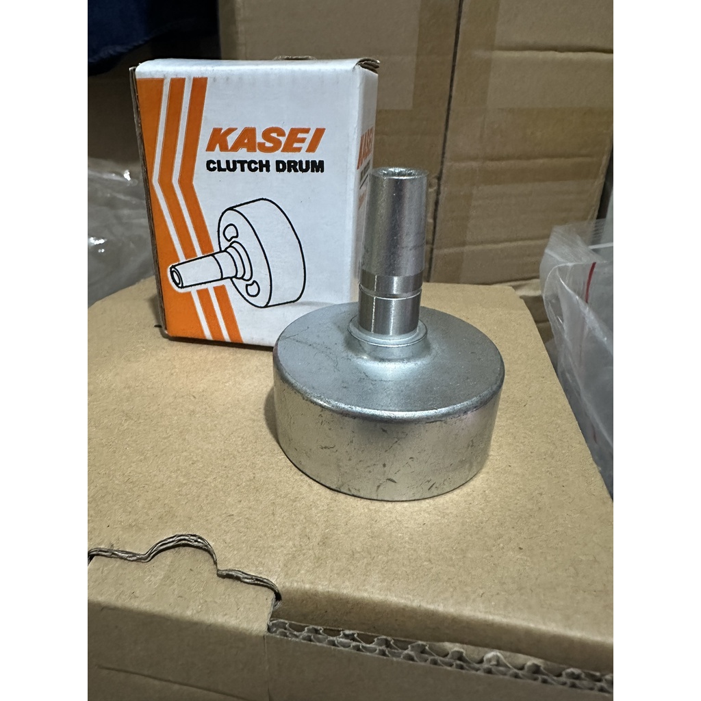 CHÉN  BỐ CÔN DÙNG CHO MÁY CẮT CỎ 2 THÌ. 26MM/28MM - 9 KHÍA