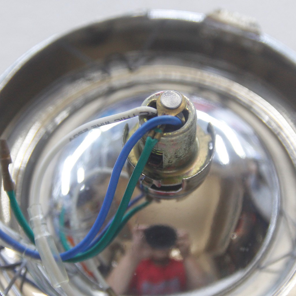 PHA ĐÈN XE 67 - CHALY