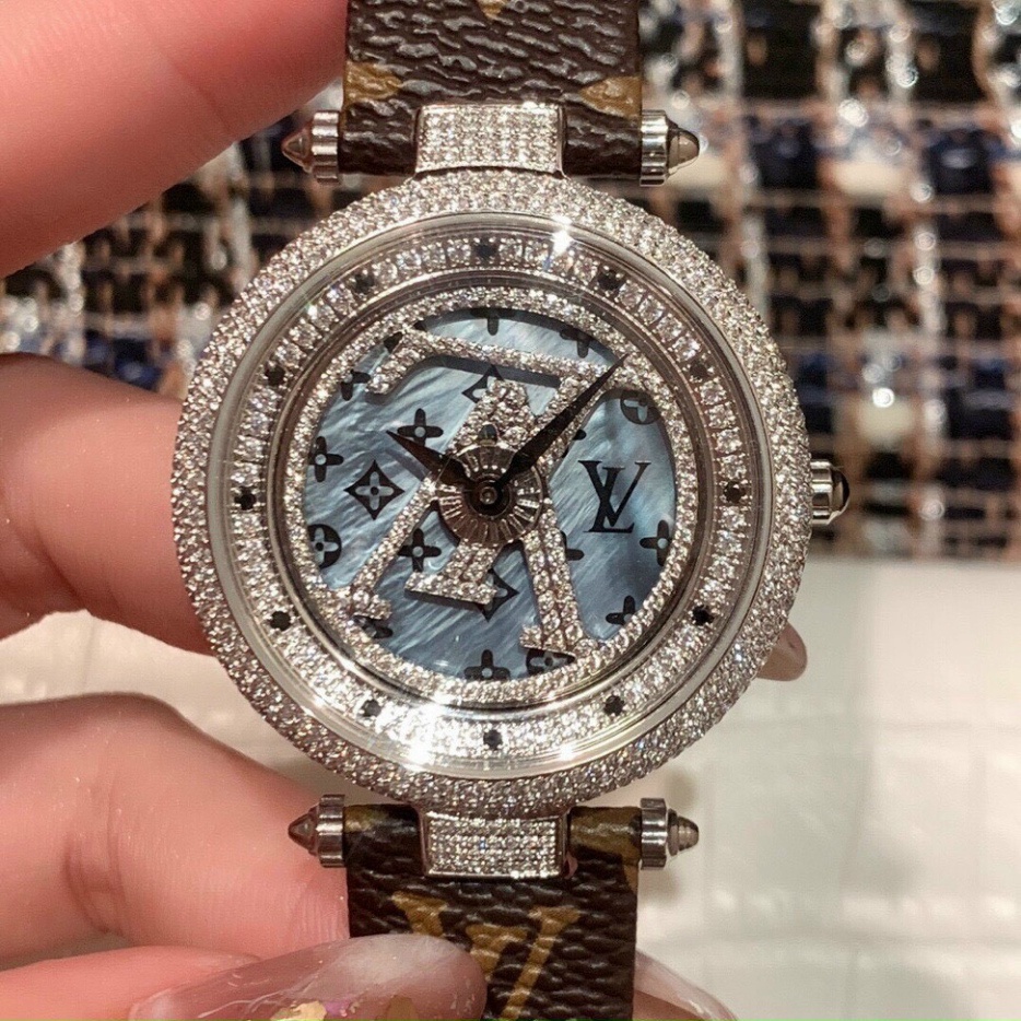 Đồng hồ nữ LV đính đá cao cấp, hàng full box, thẻ bảo hành 12 tháng - Dongho.lv