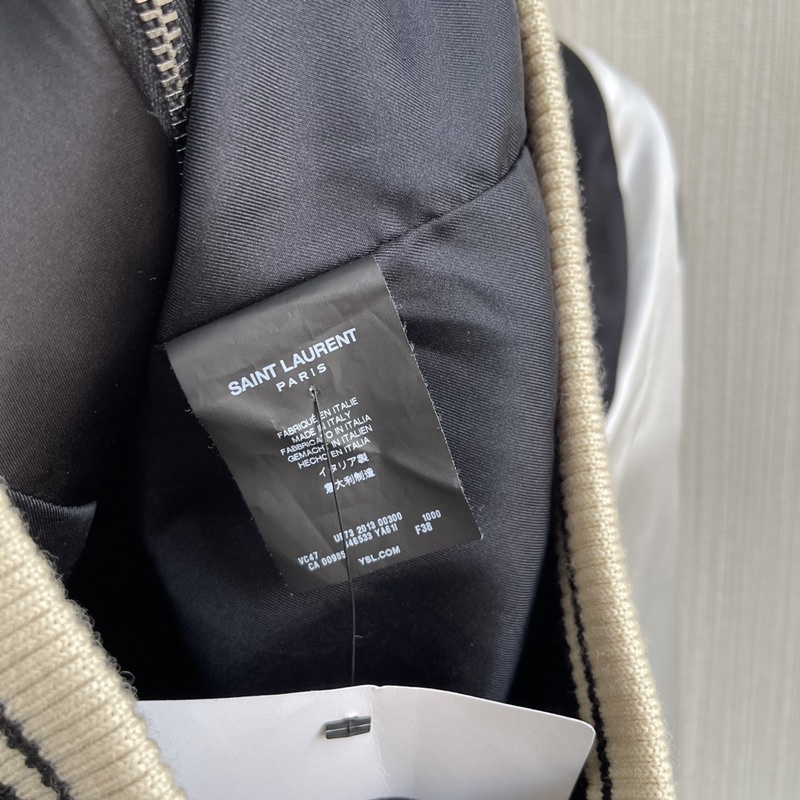 Jacket Saint Laurent nanh máu  size f38 chính hãng