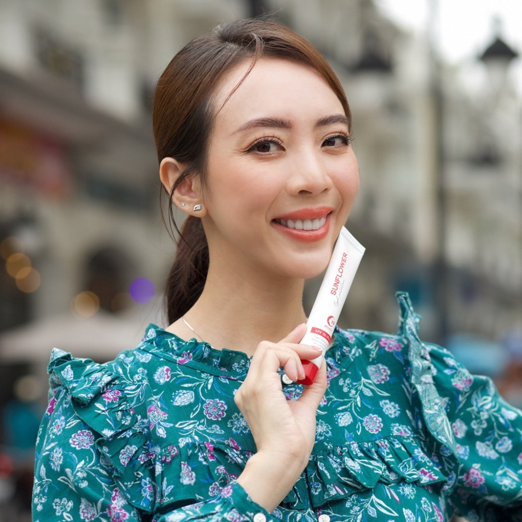 Kem Chống Nắng Dưỡng Ẩm Nâng Tone Sunflower High Protection 30g C13 Cosmetics Thu Trang - Tân Phú