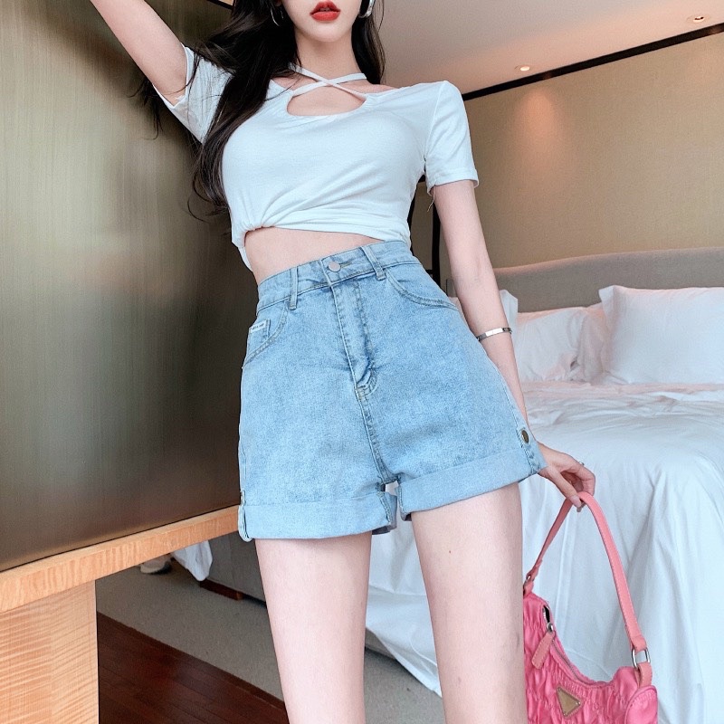 Quần Short Jean Cạp Cao 2 Màu Cá Gấu Trẻ Chung Năng Đông | BigBuy360 - bigbuy360.vn