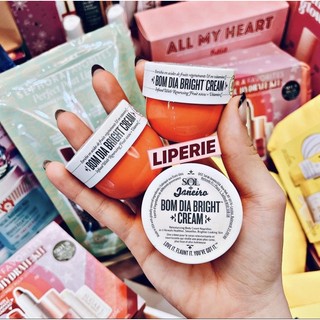 Kem dưỡng toàn thân sáng da Sol de Janeiro Bom Dia Bright Cream