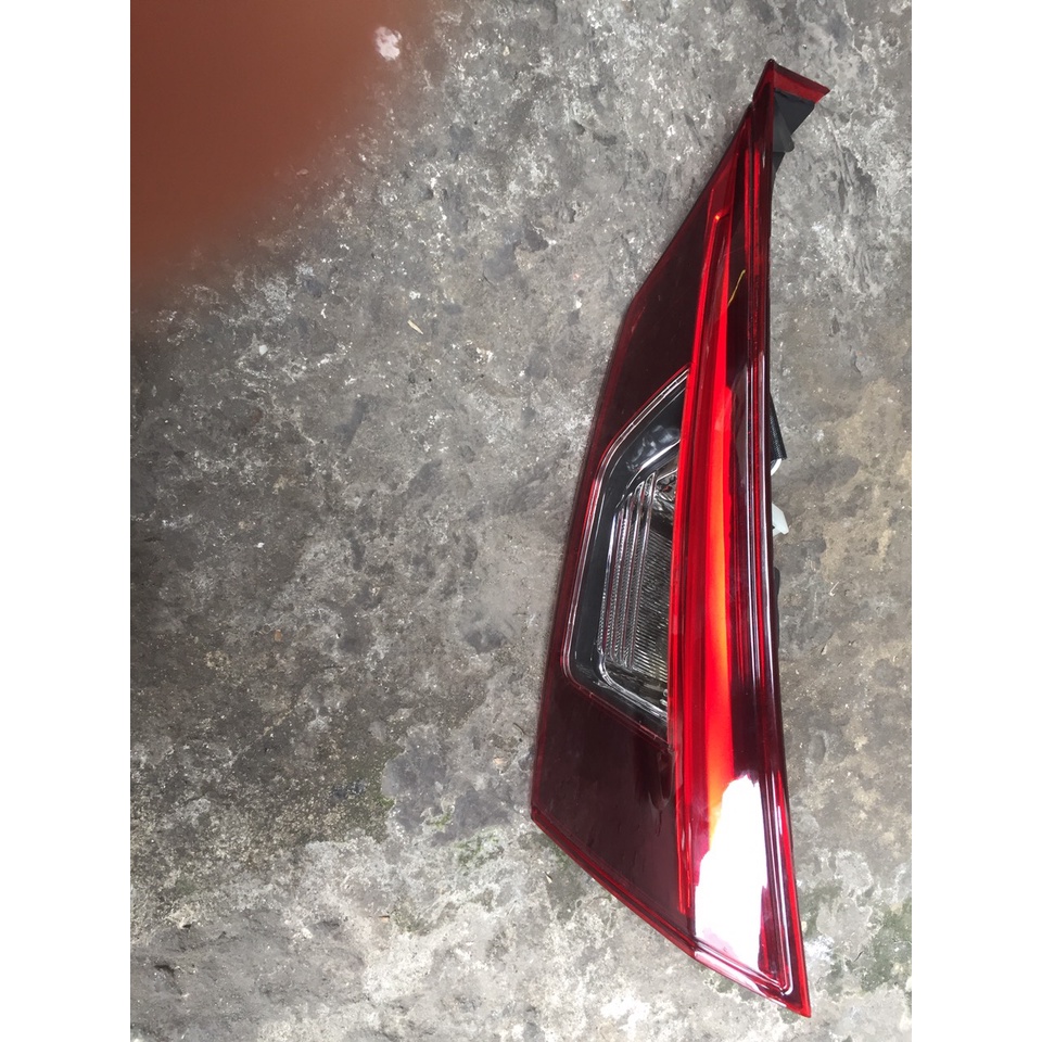 đèn hậu mazda 3 2014-2019 bản 2.0 miếng trong xịn mazda chanan