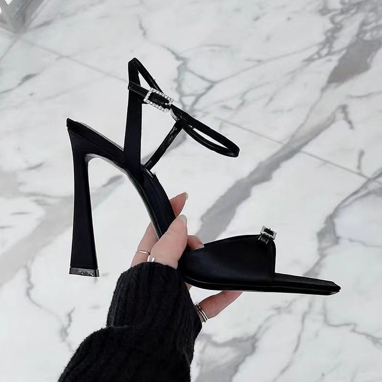 Giày Cao Gót Mũi Vuông Đế Bệt Thời Trang Dành Cho Nữ