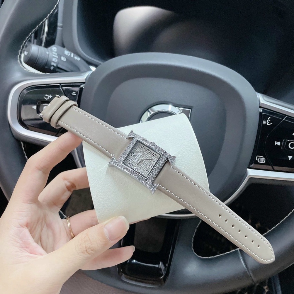 Đồng hồ Hemes nữ đẹp , mặt vuông đính đá cao cấp , dây da mềm , thời trang
