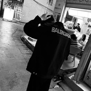 ÁO BÒ BALENCIAGA ĐÍNH ĐÁ (kèm ảnh thật)
