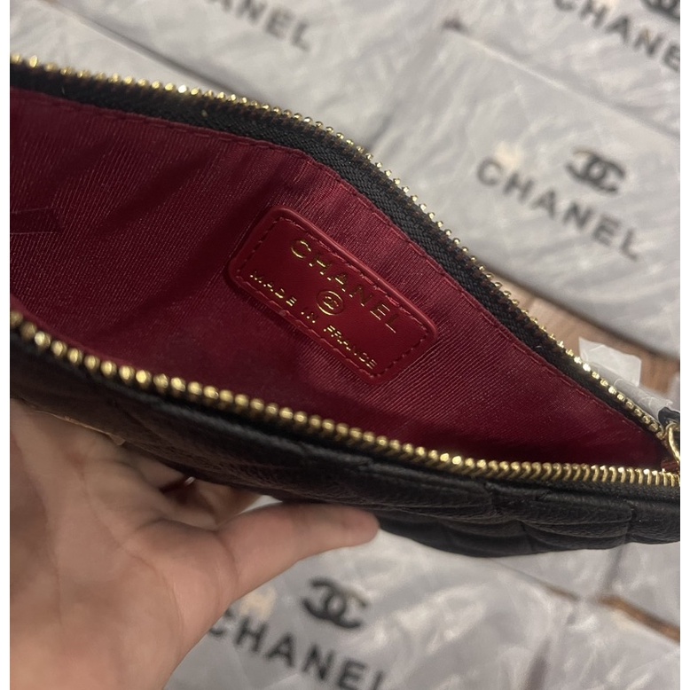 Túi đựng điện thoại, ví đựng card, túi gift Chanel. Chính hãng!