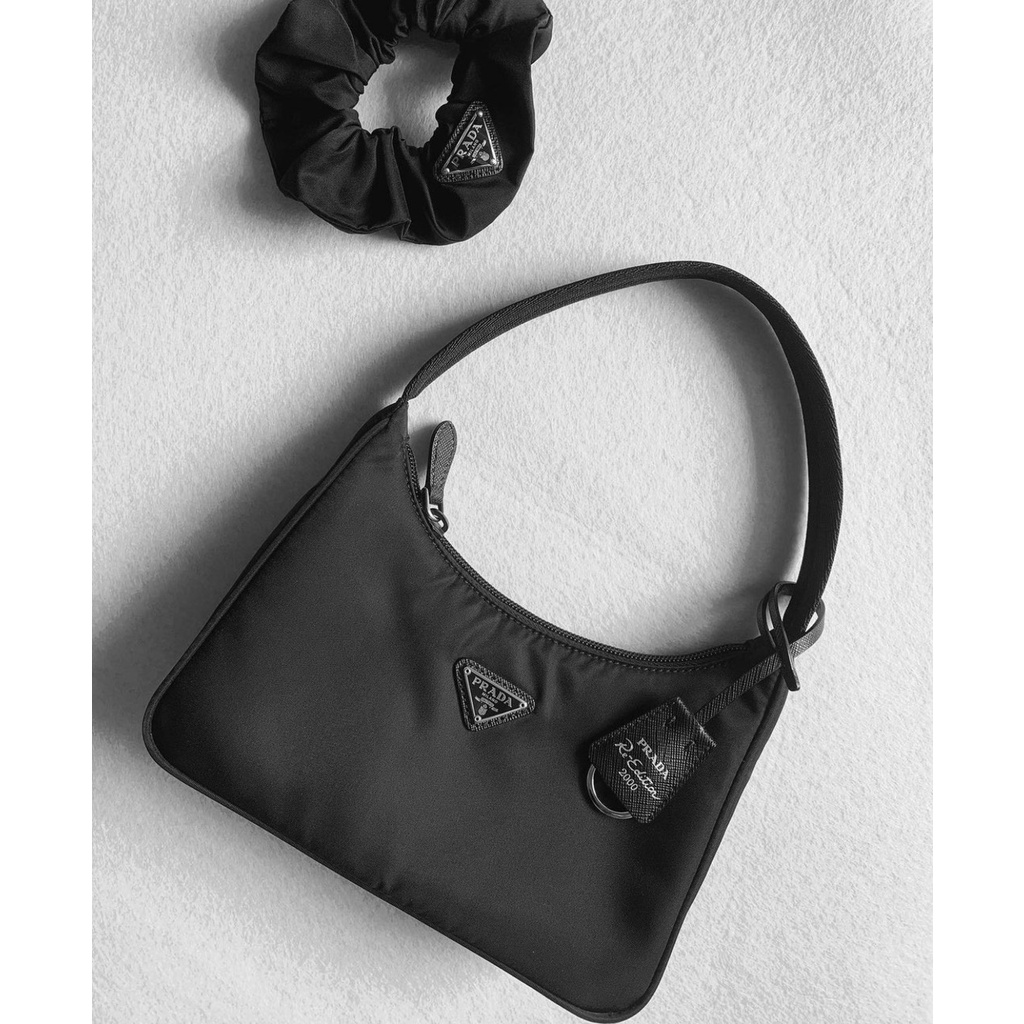 Túi xách đeo vai kẹp nách PRADA NYLON SZ24