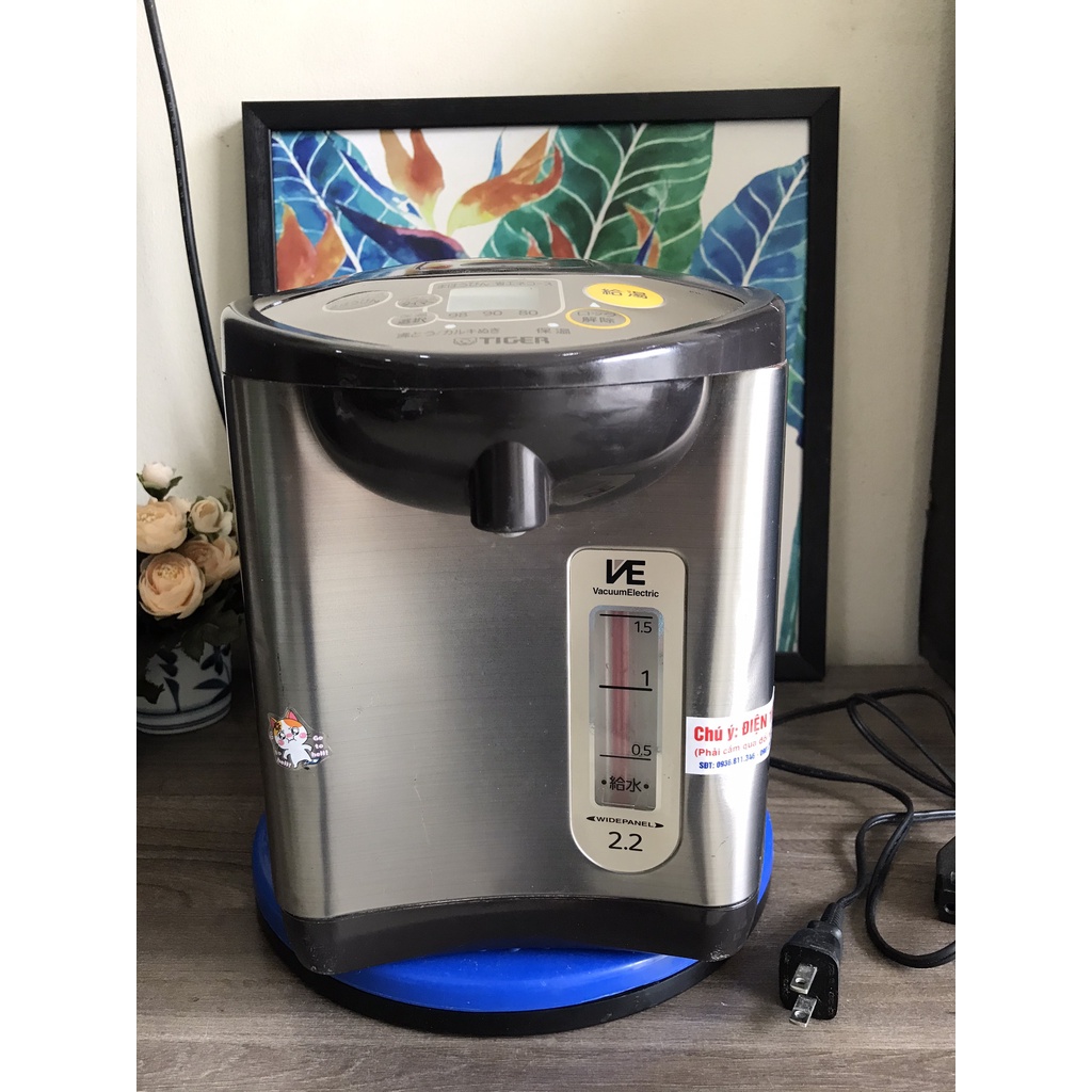 Bình thủy điện - Phích nước điện Nhật Tiger PIL 2.2l lòng đẹp, màn hình hiển thị nhiệt độ