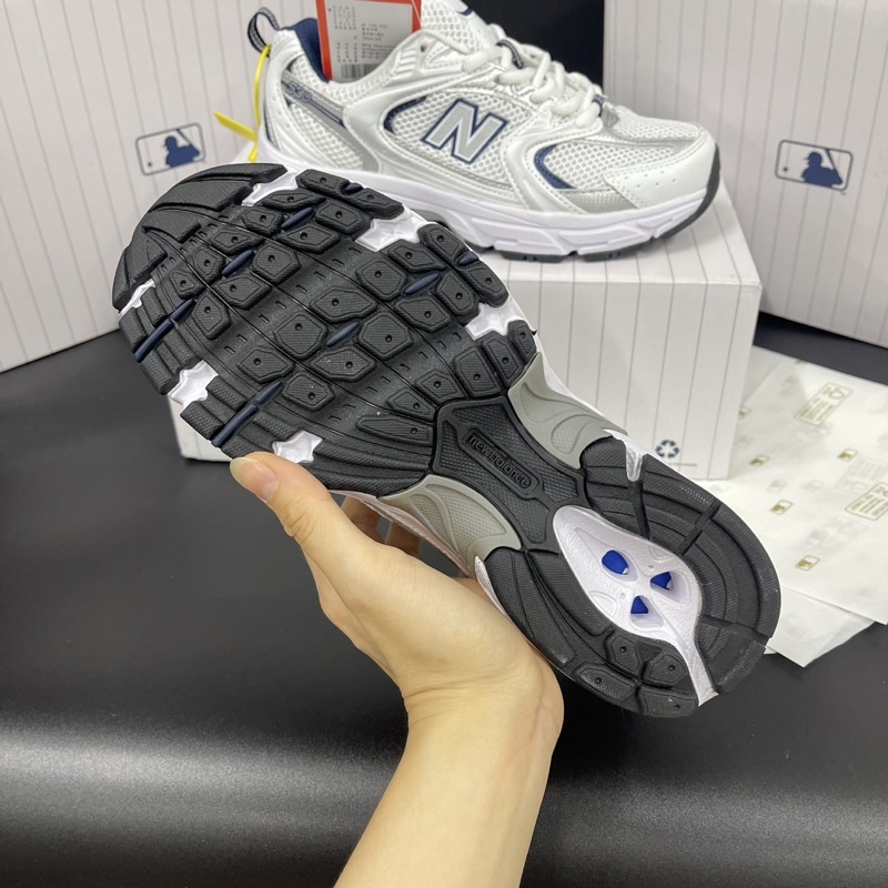Giày MLB Cao Cổ Chunky Đen Trắng Nữ Hàng Trung Cao Cấp