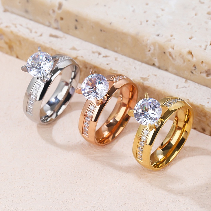 Nhẫn titan ko đEn siêu xinh NT128