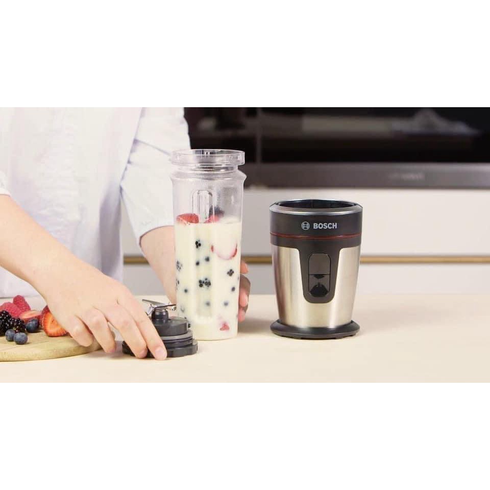 MÁY XAY SINH TỐ MANG ĐI BOSCH MMBM700MDE