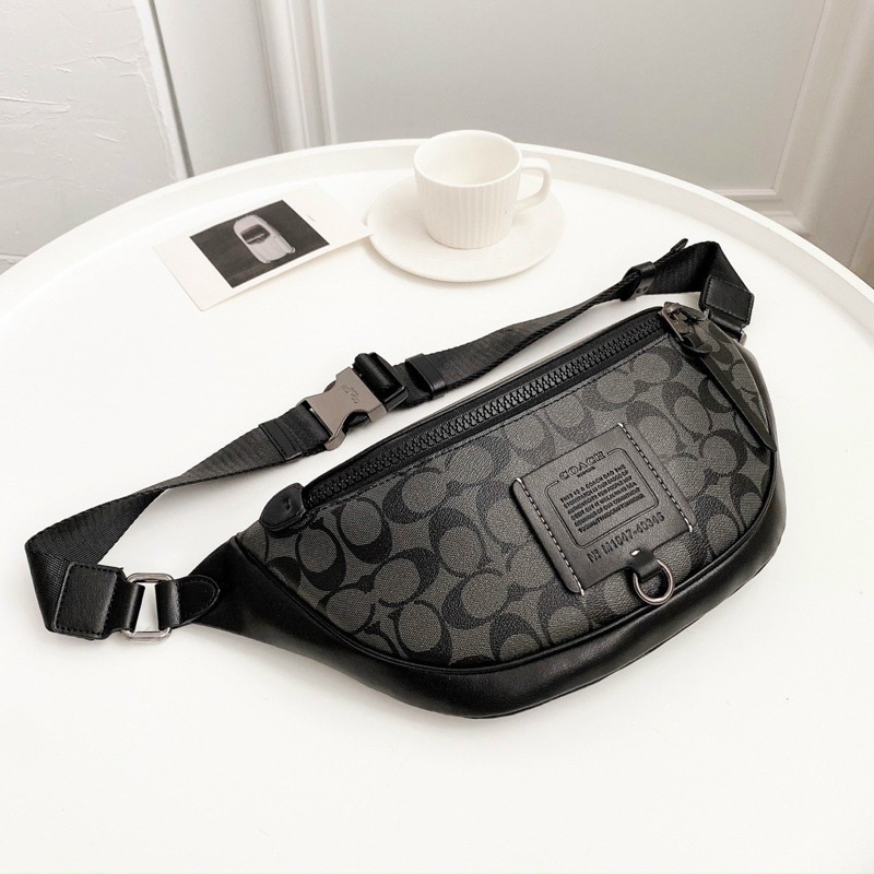 Túi bao tử nam Coach Rivington Belt Bag