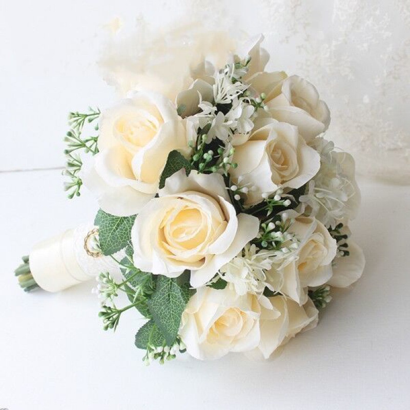 Bó hoa cưới cầm tay cho cô dâu từ hoa sáp thơm, lụa và hoa cắm điểm- Tặng hoa cài áo cho chú rể