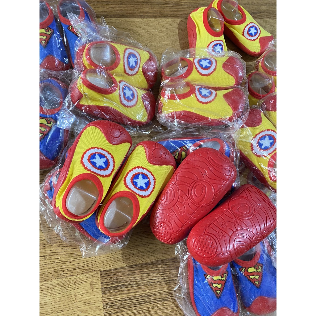 Giày bún siêu nhân xuất dư cho bé trai