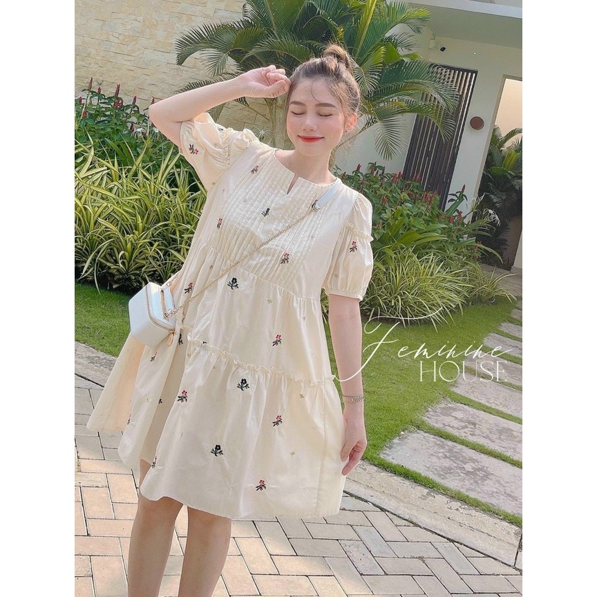 Váy bầu hoa trắng siêu xinh, thiết kế 2 tầng, tay bèo,chất nhẹ mát-phù hợp cho các mẹ đi làm, đi chơi, đi dạo