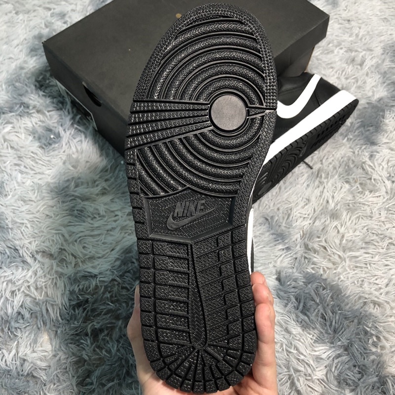 Giày thể thao nam nữ Jordan 1 Low Black White hàng 1:1 chuẩn