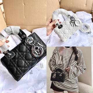 Túi chữ đ dáng dài bản mới nhất size 19 qccc