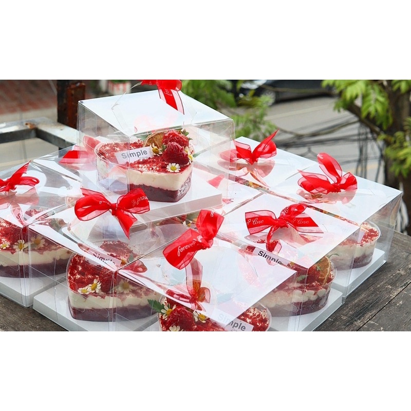 Set 5 hộp Mica trái tim đựng bánh Mousse - Tiramisu - Panna