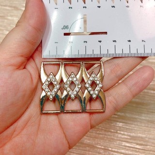 khoen đai nịt cài đầm áo D9