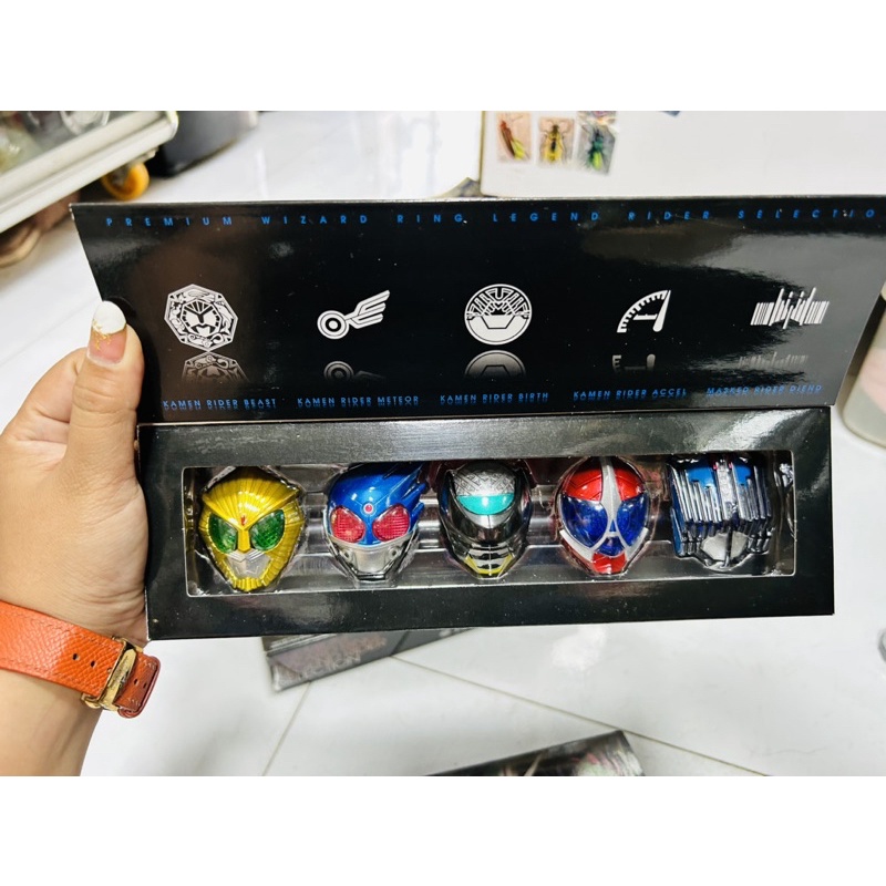 Đồ chơi siêu nhân Bandai Wizard / Narikiri Kamen Rider Wizard Legend Rider Selection Premium Wizard Ring Nguyên Set